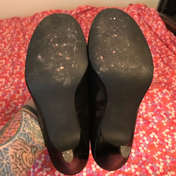Black, round-toe, Style & Co heels. Size 6.5 - Picture 3 of 4